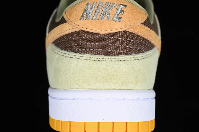 All Categories Nk SB Dunk Series Nk SB Dunk Low Low-top Sneakers Nk SB Dunk Low Prm Green Brown Orange SB Smashed Backboard Fashion Casual Sneakers DH5360-300